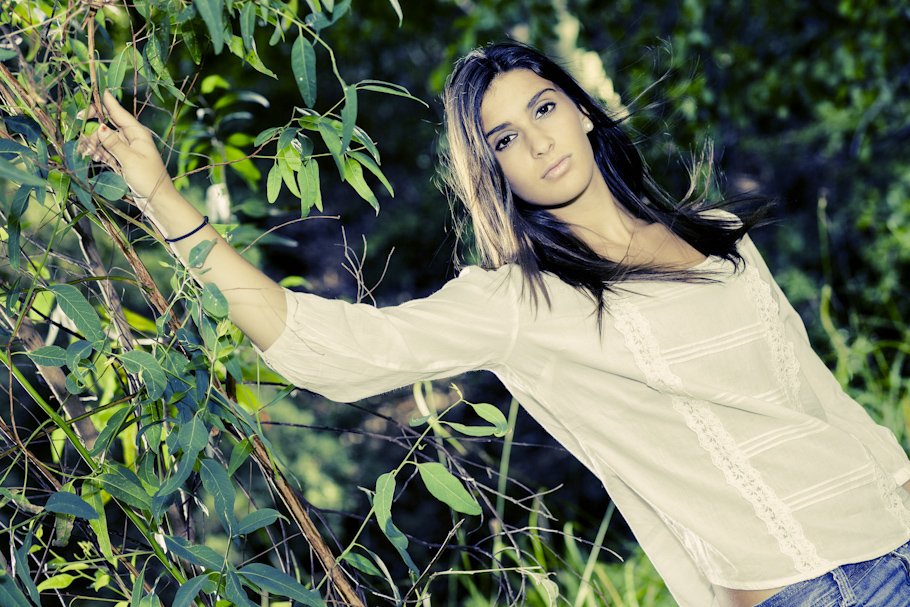 Sesión fotográfica profesional con Silvia Puertas - Cuatro Corazones Fotografía por Juanlu Corrales