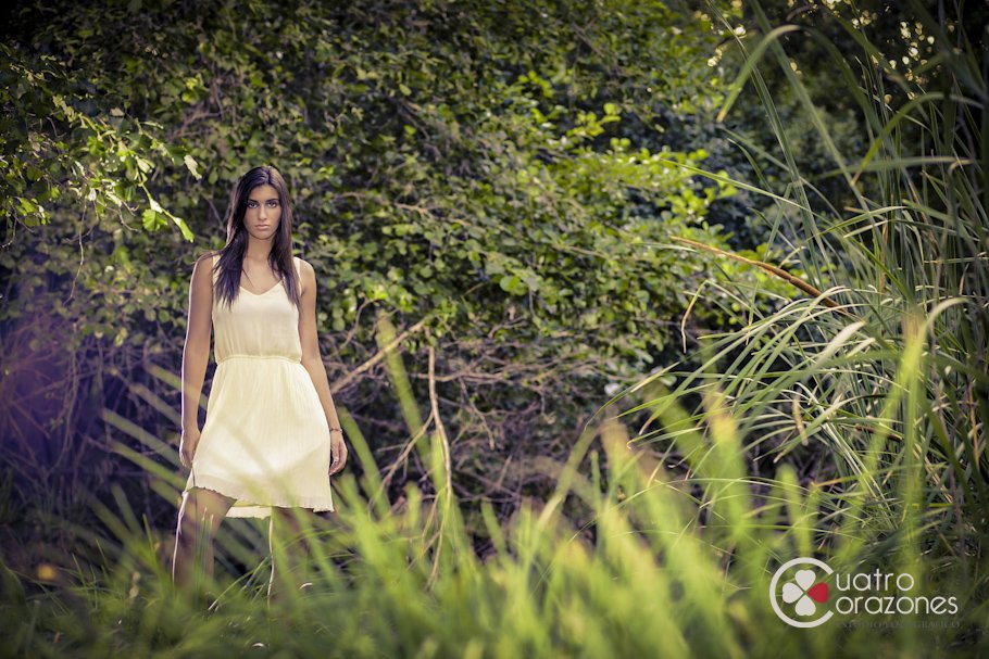 Sesión fotográfica profesional con Silvia Puertas - Cuatro Corazones Fotografía por Juanlu Corrales