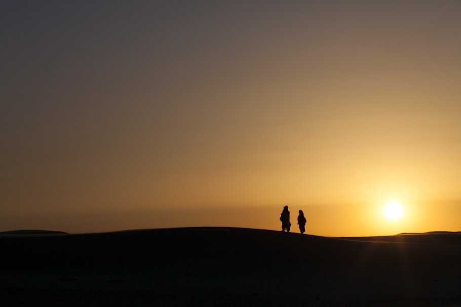 Boda saharaui en el campamento 27 de Febrero en Tinduf - Cuatro Corazones Fotografía por Juanlu Corrales