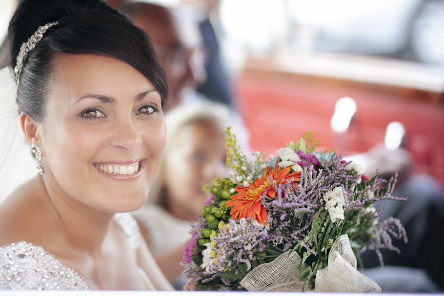 boda divertida san Una boda divertida en el Coto de Campamento con Ana y Jack - Cuatro Corazones Fotografía por Juanlu Corrales