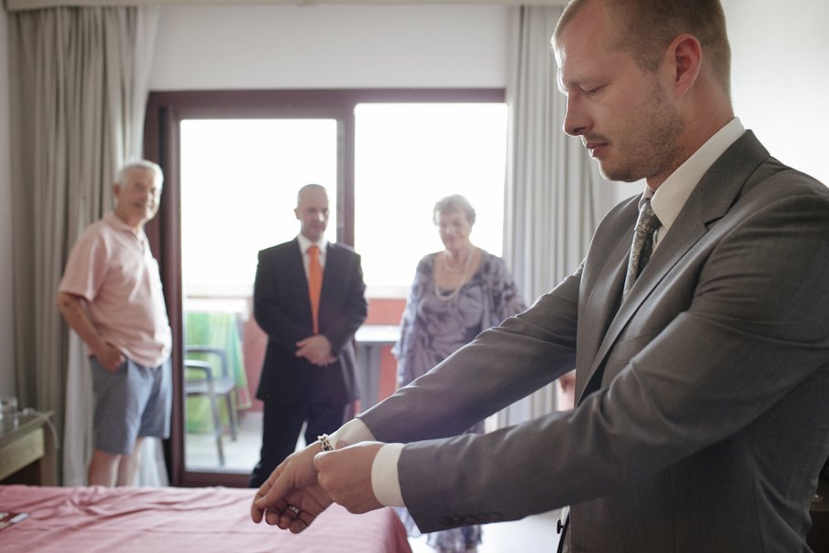Una boda divertida en el Coto de Campamento con Ana y Jack - Cuatro Corazones Fotografía por Juanlu Corrales