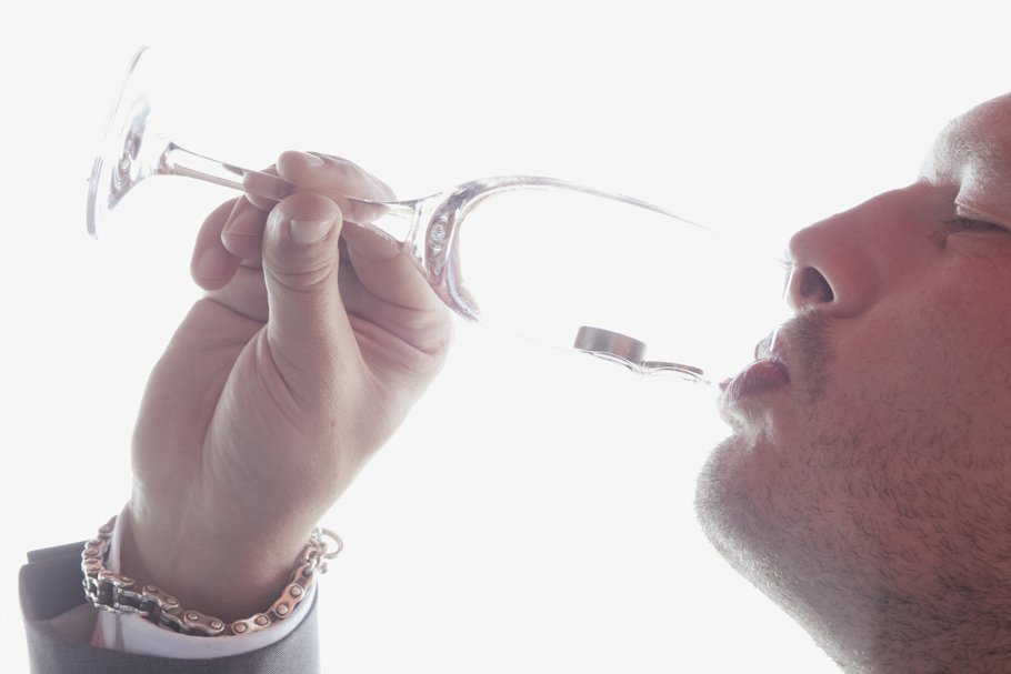 Una boda divertida en el Coto de Campamento con Ana y Jack - Cuatro Corazones Fotografía por Juanlu Corrales