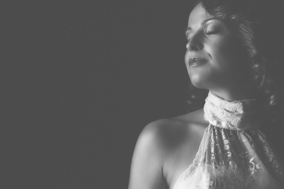Boda en la playa de Tarifa en Hotel Tres Mares - Cuatro Corazones Fotografía por Juanlu Corrales
