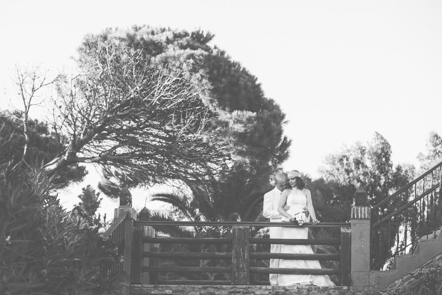 Boda en la playa de Tarifa en Hotel Tres Mares - Cuatro Corazones Fotografía por Juanlu Corrales