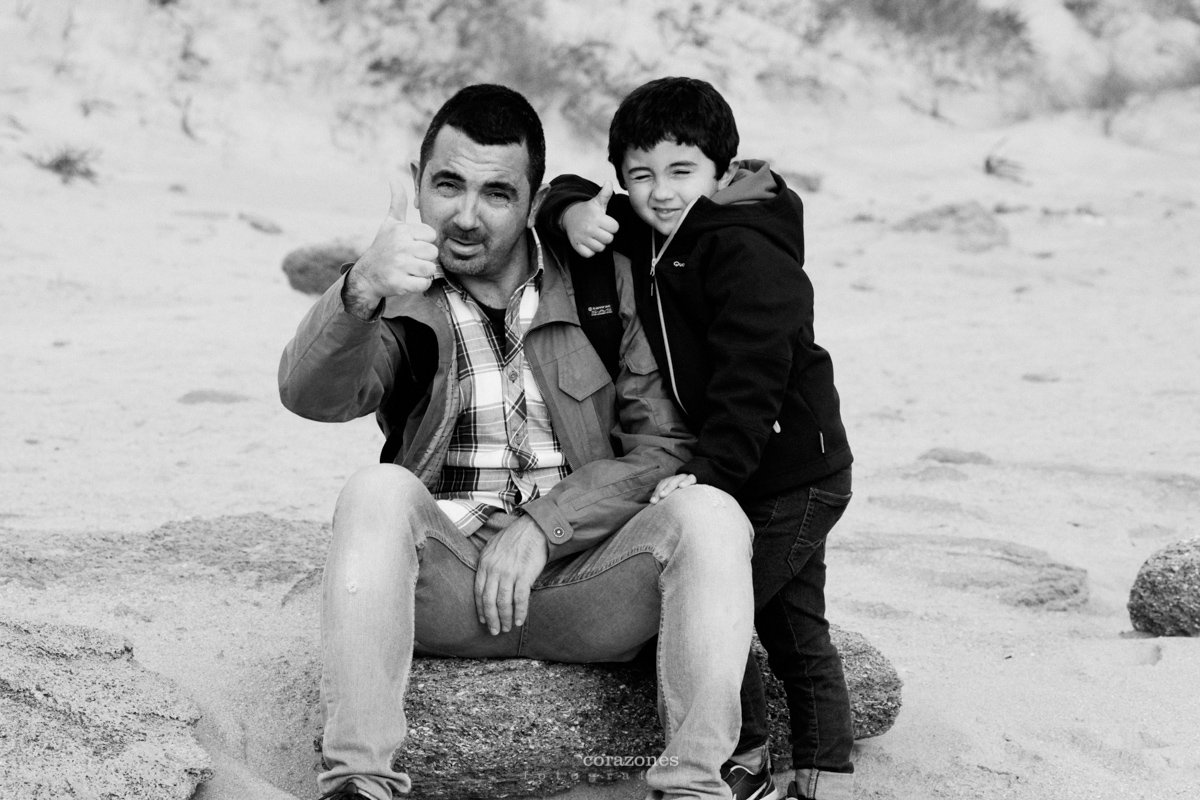fotografia familiar en Caños de Meca en Casas Karen - Cuatro Corazones Fotografía por Juanlu Corrales