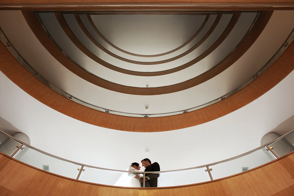 Boda en Los Barrios y Salones El Coto en Campamento - Cuatro Corazones Fotografía por Juanlu Corrales