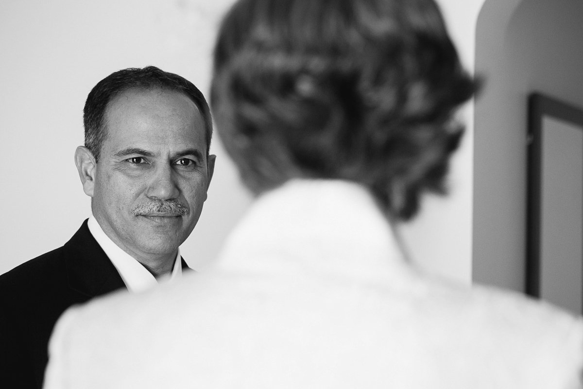 Boda en Rota Reportaje de boda en Rota en Hotel Playa de la Luz - Cuatro Corazones Fotografía por Juanlu Corrales