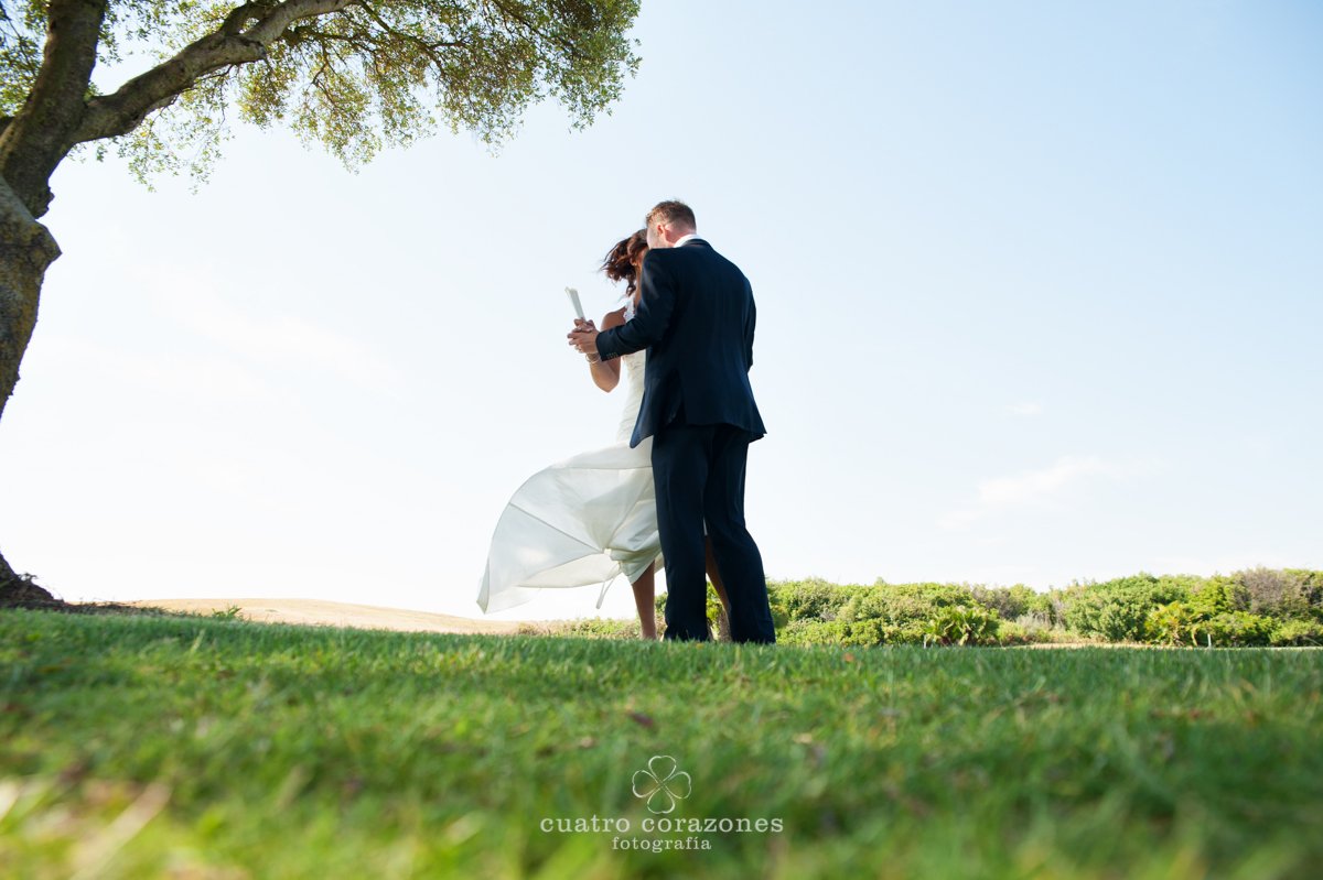 Boda en Gibraltar, Mons Calpe Suites y Alcaidesa Golf - Cuatro Corazones Fotografía por Juanlu Corrales