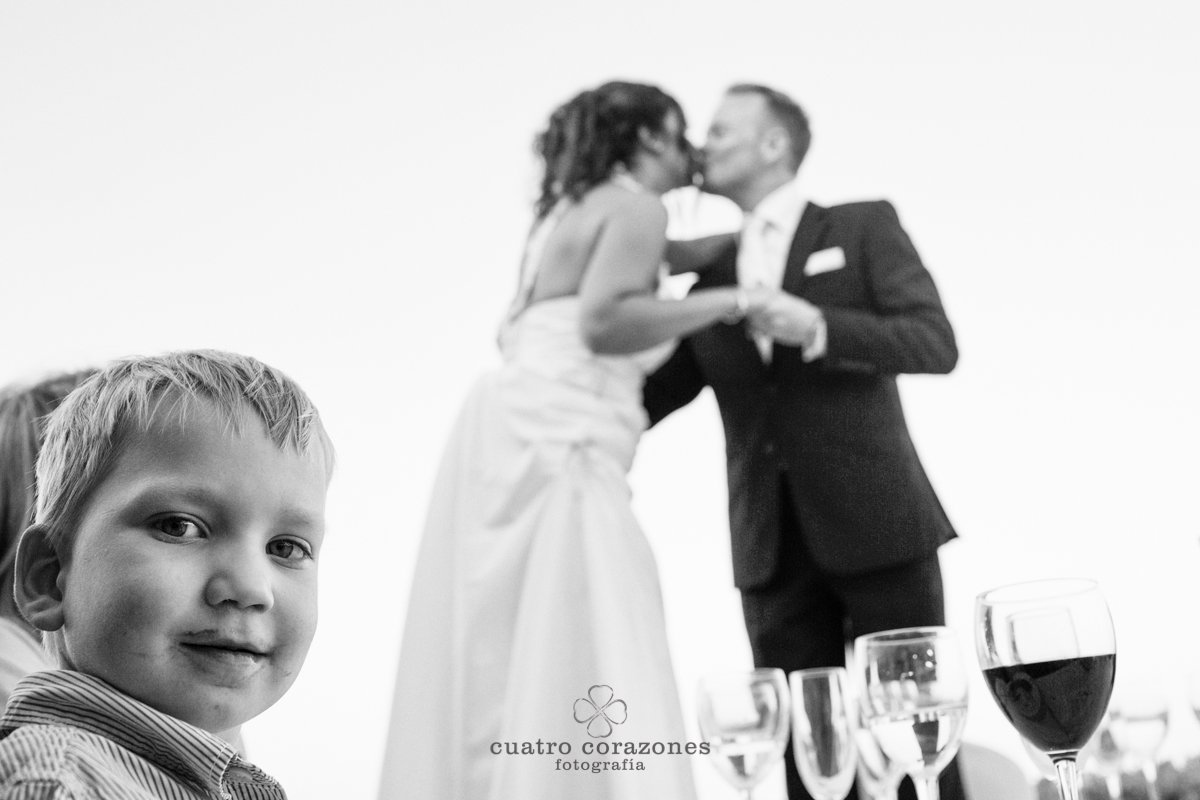 Boda en Gibraltar, Mons Calpe Suites y Alcaidesa Golf - Cuatro Corazones Fotografía por Juanlu Corrales