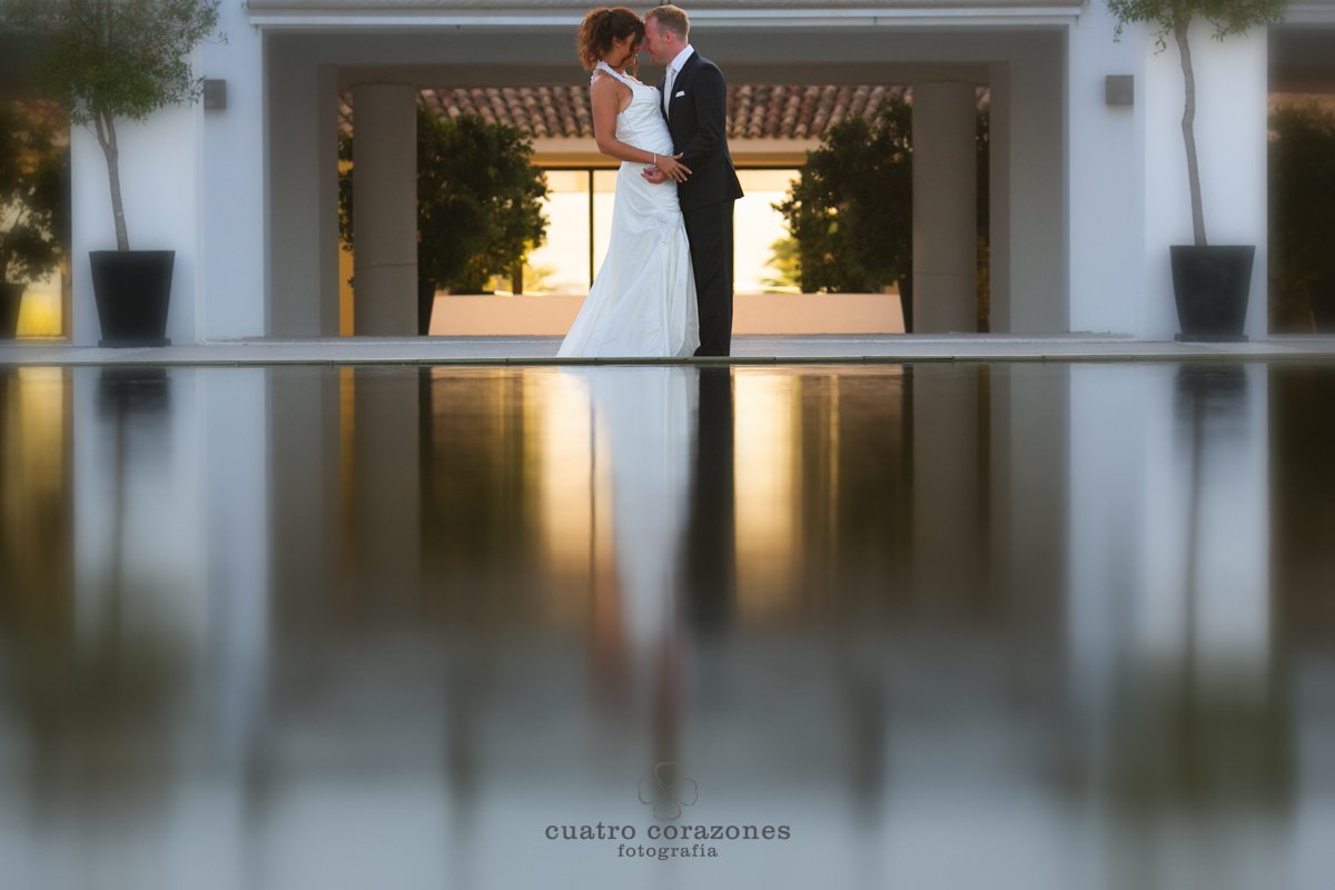 Boda en Gibraltar, Mons Calpe Suites y Alcaidesa Golf - Cuatro Corazones Fotografía por Juanlu Corrales