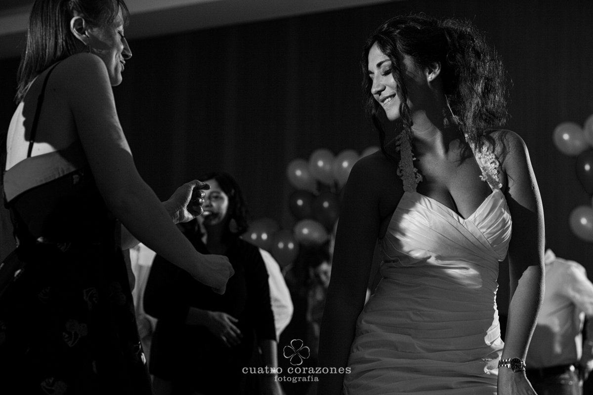 Boda en Gibraltar, Mons Calpe Suites y Alcaidesa Golf - Cuatro Corazones Fotografía por Juanlu Corrales