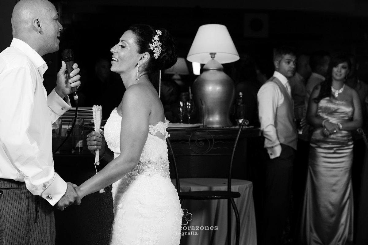 Fotos de boda en Gibraltar y San Roque en El Coto - Cuatro Corazones Fotografía por Juanlu Corrales
