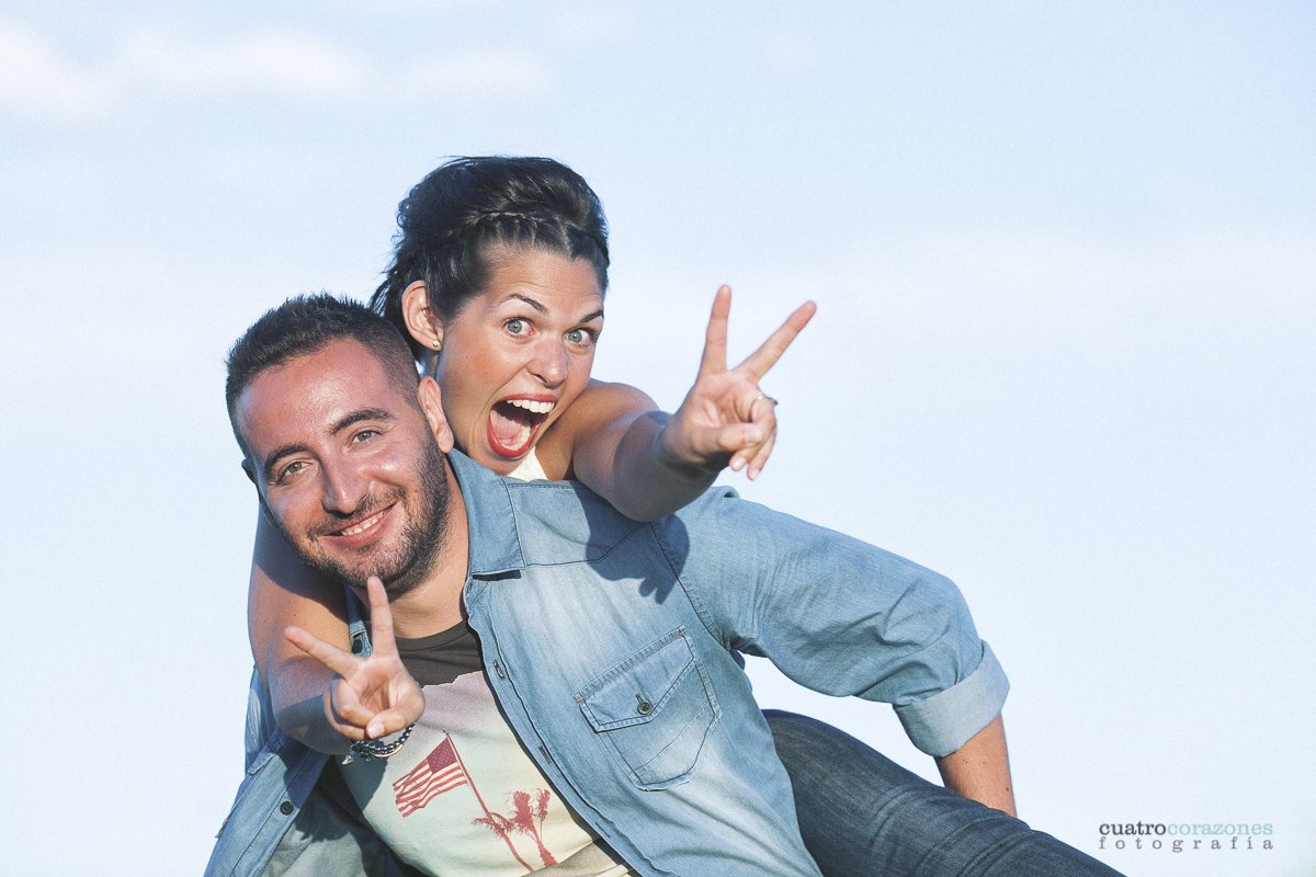Preboda en Rota en Urbanización Costa Ballena - Cuatro Corazones Fotografía por Juanlu Corrales
