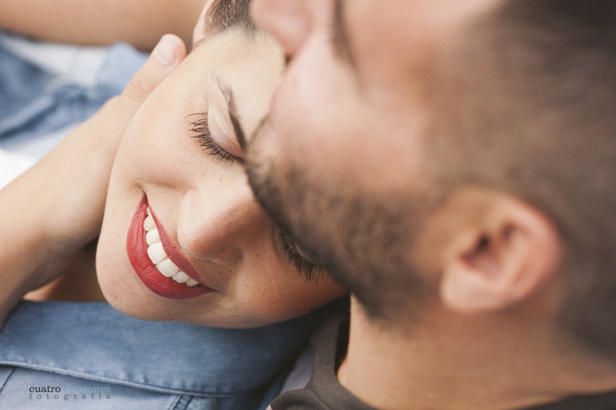 Preboda en Rota en Urbanización Costa Ballena - Cuatro Corazones Fotografía por Juanlu Corrales