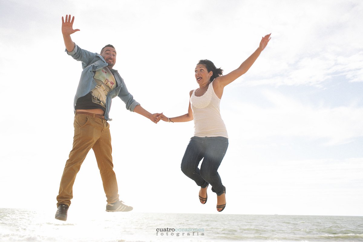 Preboda en Rota en Urbanización Costa Ballena - Cuatro Corazones Fotografía por Juanlu Corrales