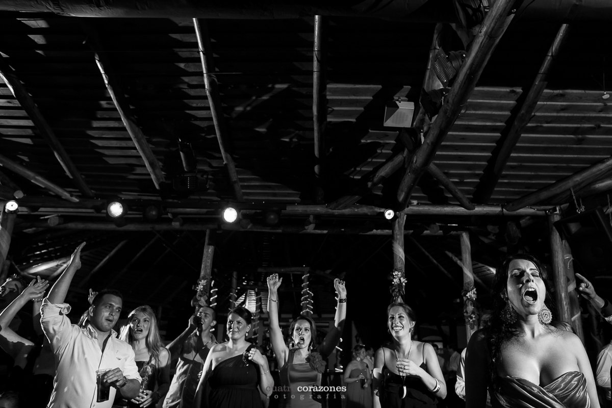 Cuatro Corazones Fotografía boda en bahia park