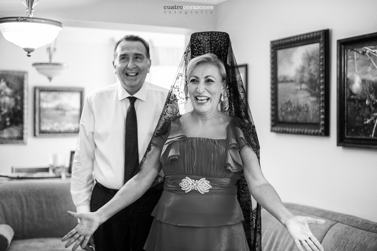 Boda en La Linea de la Concepción y Hacienda Almoguera - Cuatro Corazones Fotografía por Juanlu Corrales