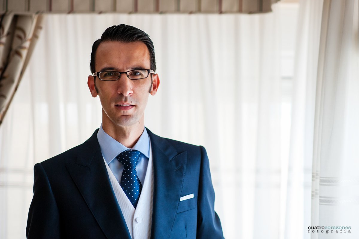 Boda en La Linea de la Concepción y Hacienda Almoguera - Cuatro Corazones Fotografía por Juanlu Corrales