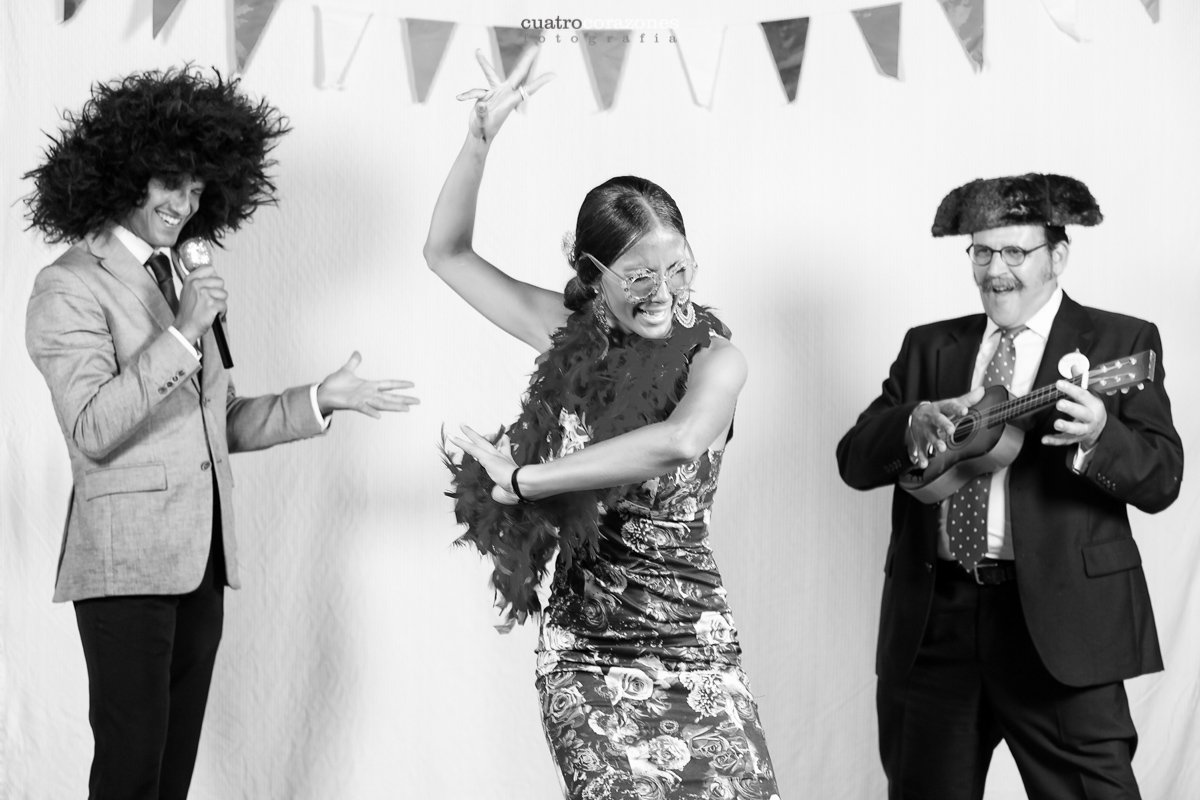 la almoguera bodas Boda en La Linea de la Concepción y Hacienda Almoguera - Cuatro Corazones Fotografía por Juanlu Corrales