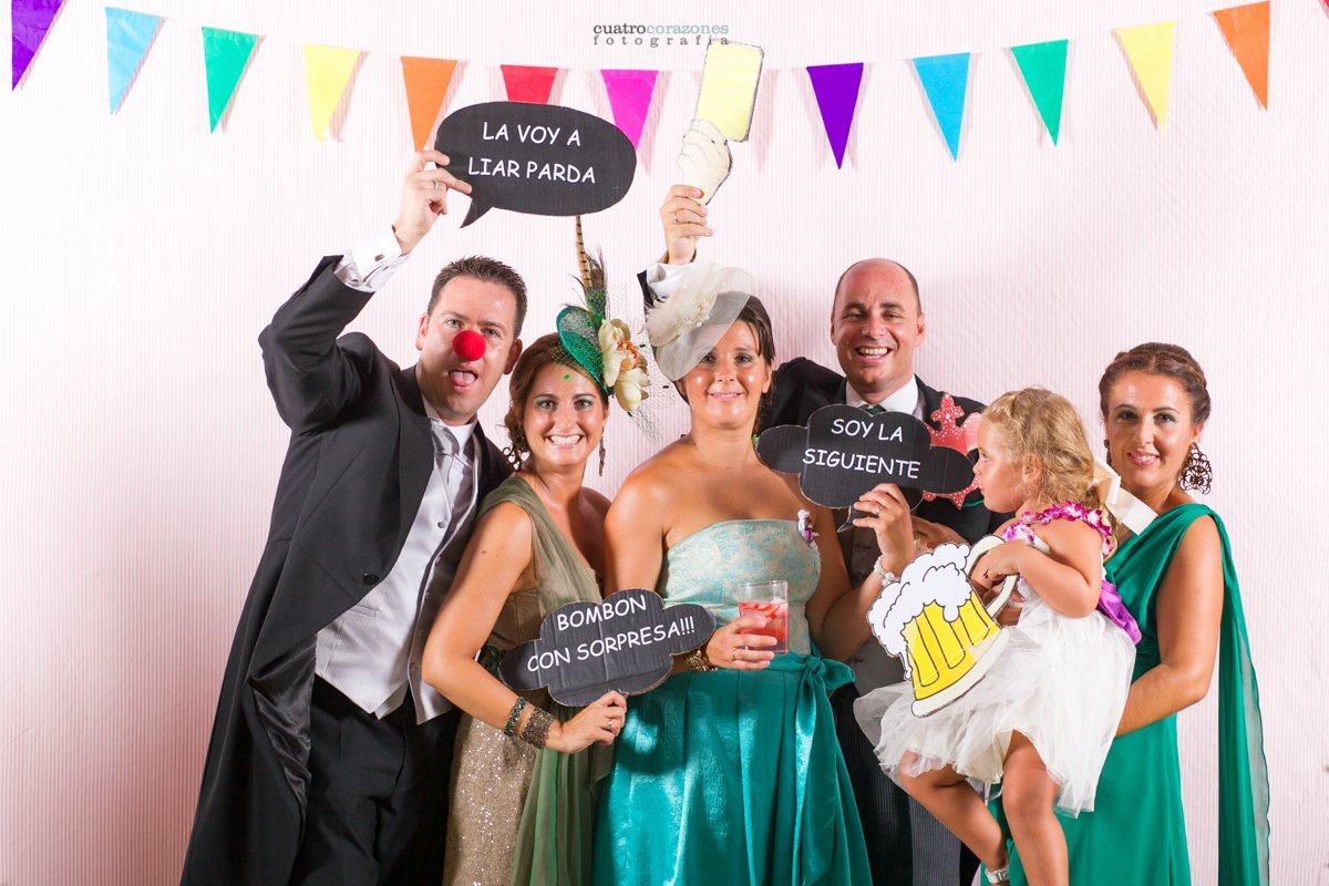 Boda en Castellar en la Casa Convento de la Almoraima - Cuatro Corazones Fotografía por Juanlu Corrales