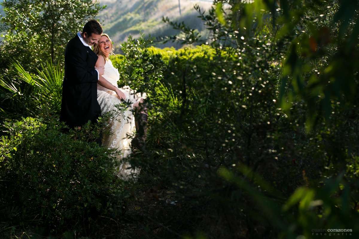 Boda en Castellar en la Casa Convento de la Almoraima - Cuatro Corazones Fotografía por Juanlu Corrales