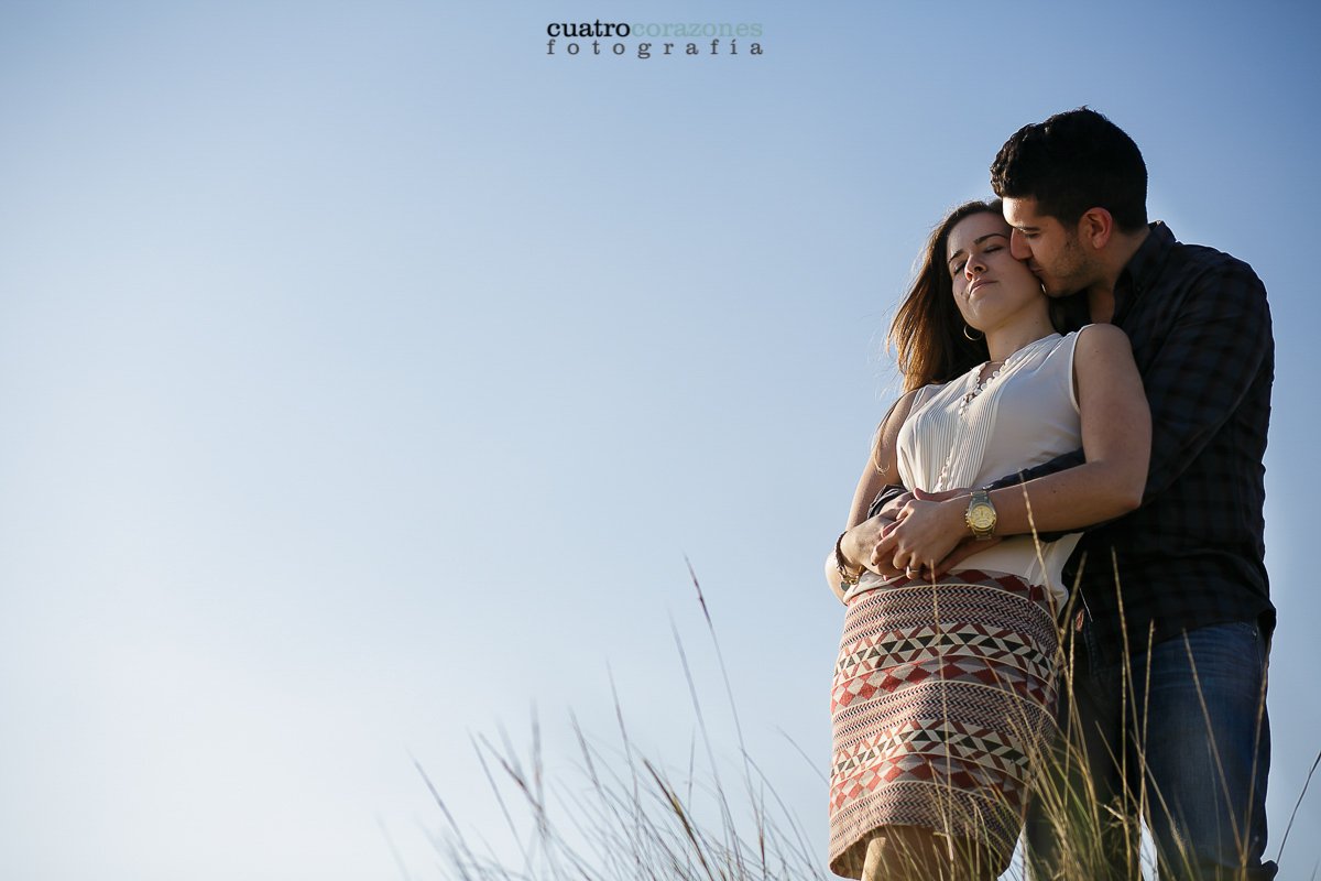 Reportaje preboda en la playa de Tarifa Arte Vida - Cuatro Corazones Fotografía por Juanlu Corrales