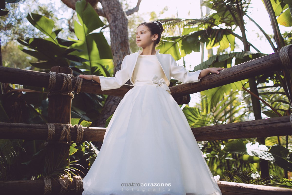 reportaje de comunión en Gibraltar Alameda Garden - Cuatro Corazones Fotografía por Juanlu Corrales