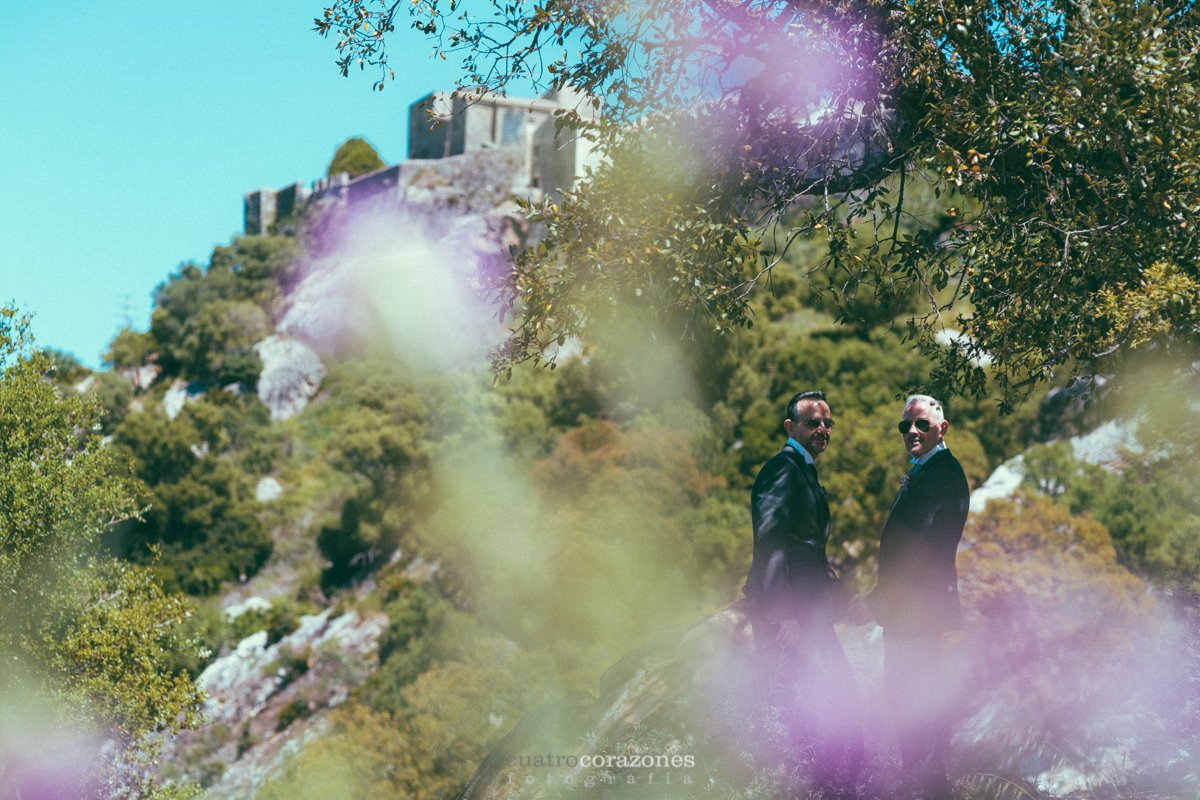 Boda en Hotel Castellar - Boda Gay con Fran e Ivan en el Castillo de Castellar - Cuatro Corazones Fotografía por Juanlu Corrales