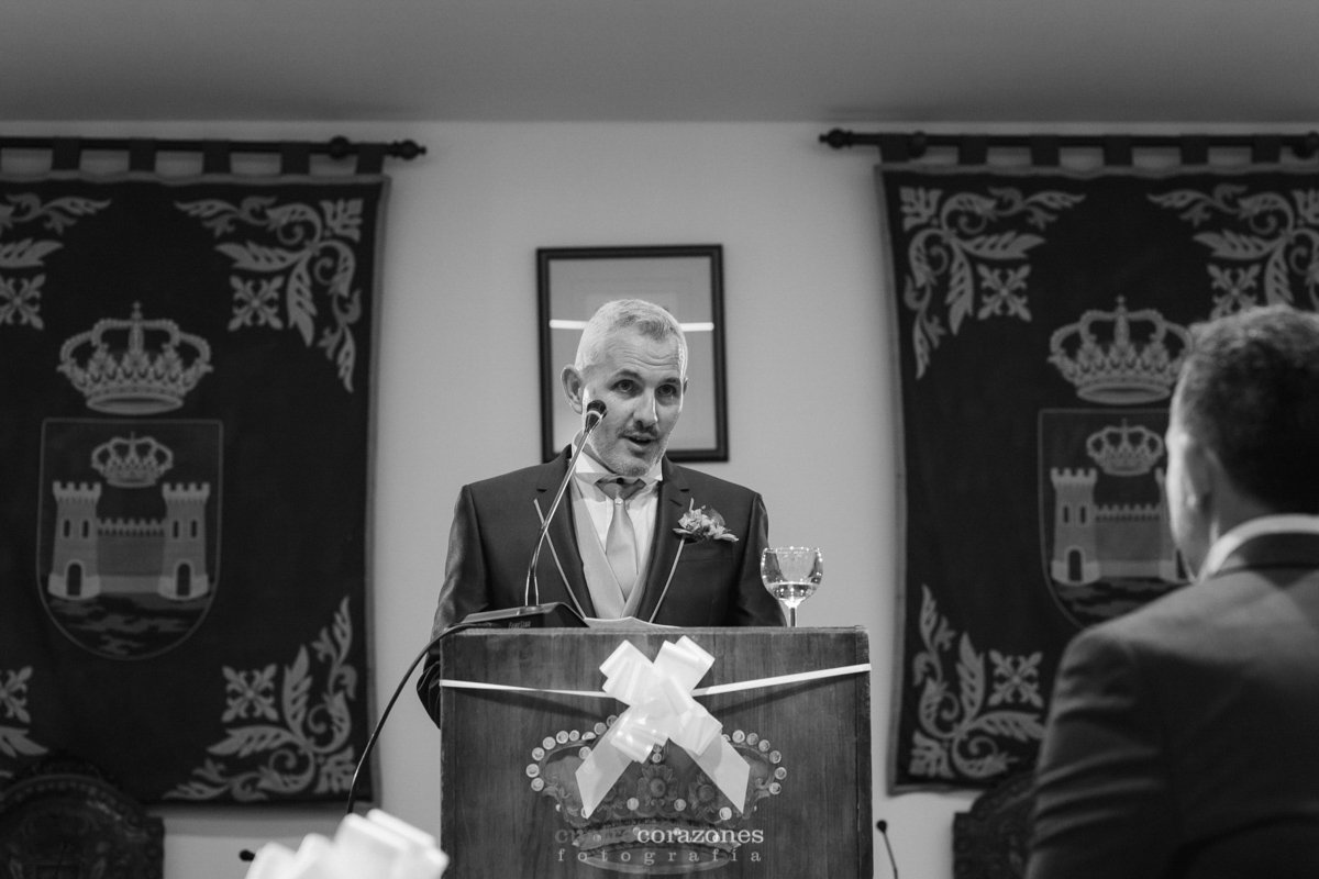 Boda en Hotel Castellar - Boda Gay con Fran e Ivan en el Castillo de Castellar - Cuatro Corazones Fotografía por Juanlu Corrales