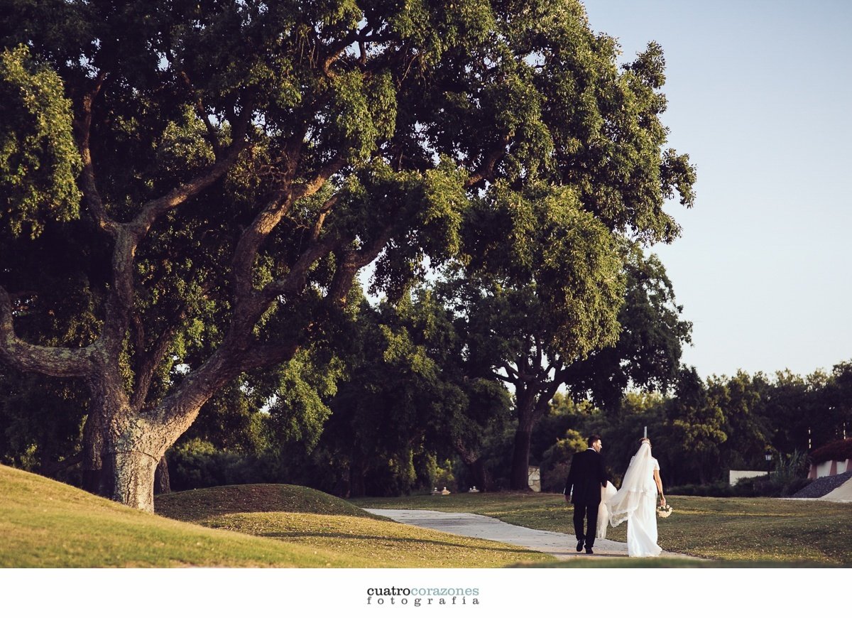 boda en San Roque Club e Iglesia de Ntra. Sra. de la Merced de Sotogrande - Cuatro Corazones Fotografía por Juanlu Corrales