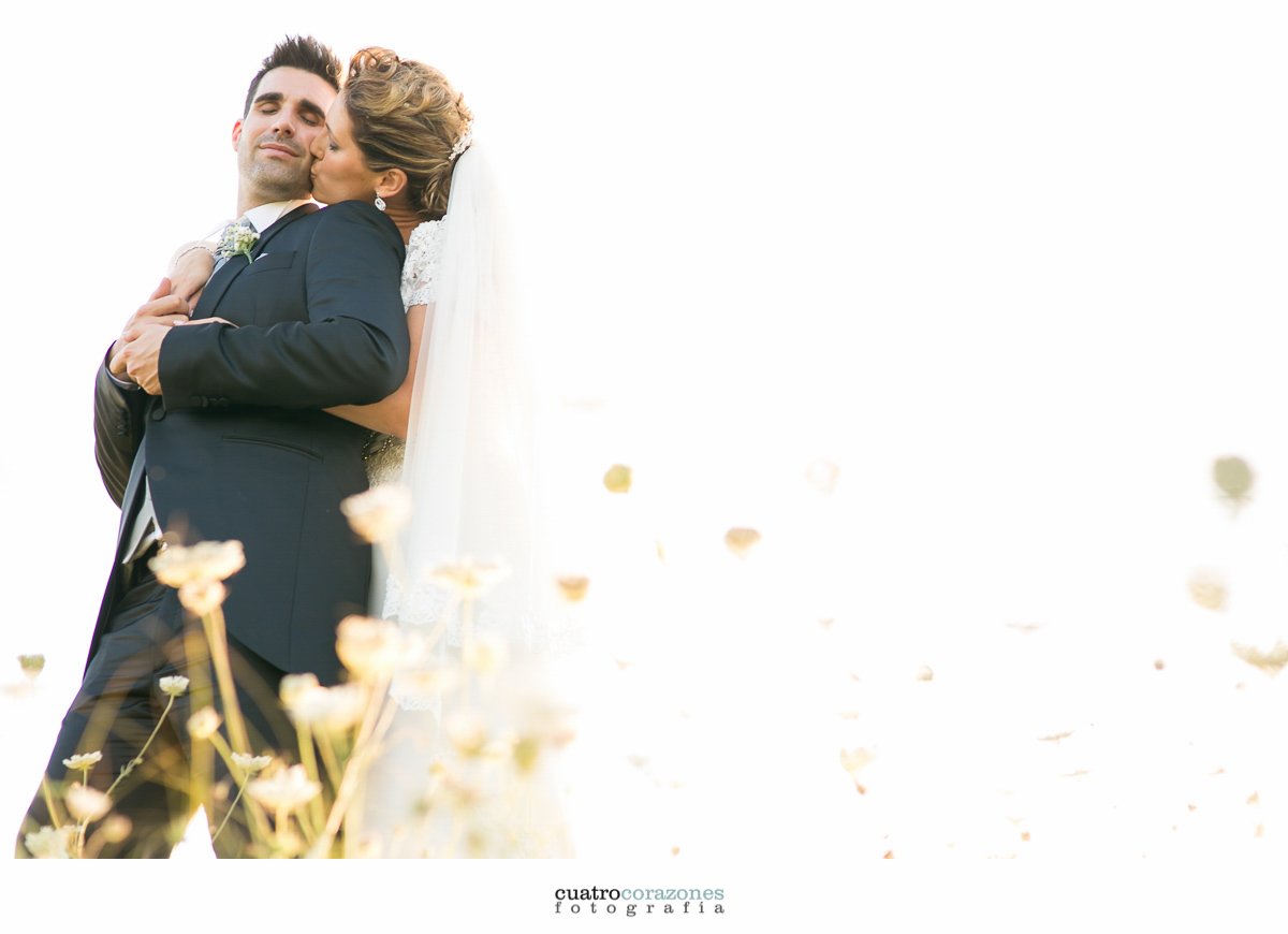 boda en San Roque Club e Iglesia de Ntra. Sra. de la Merced de Sotogrande - Cuatro Corazones Fotografía por Juanlu Corrales