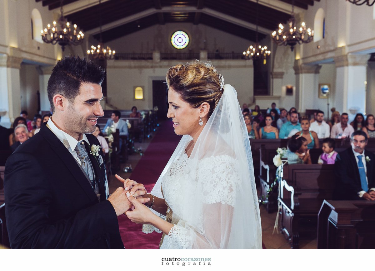 boda en San Roque Club e Iglesia de Ntra. Sra. de la Merced de Sotogrande - Cuatro Corazones Fotografía por Juanlu Corrales