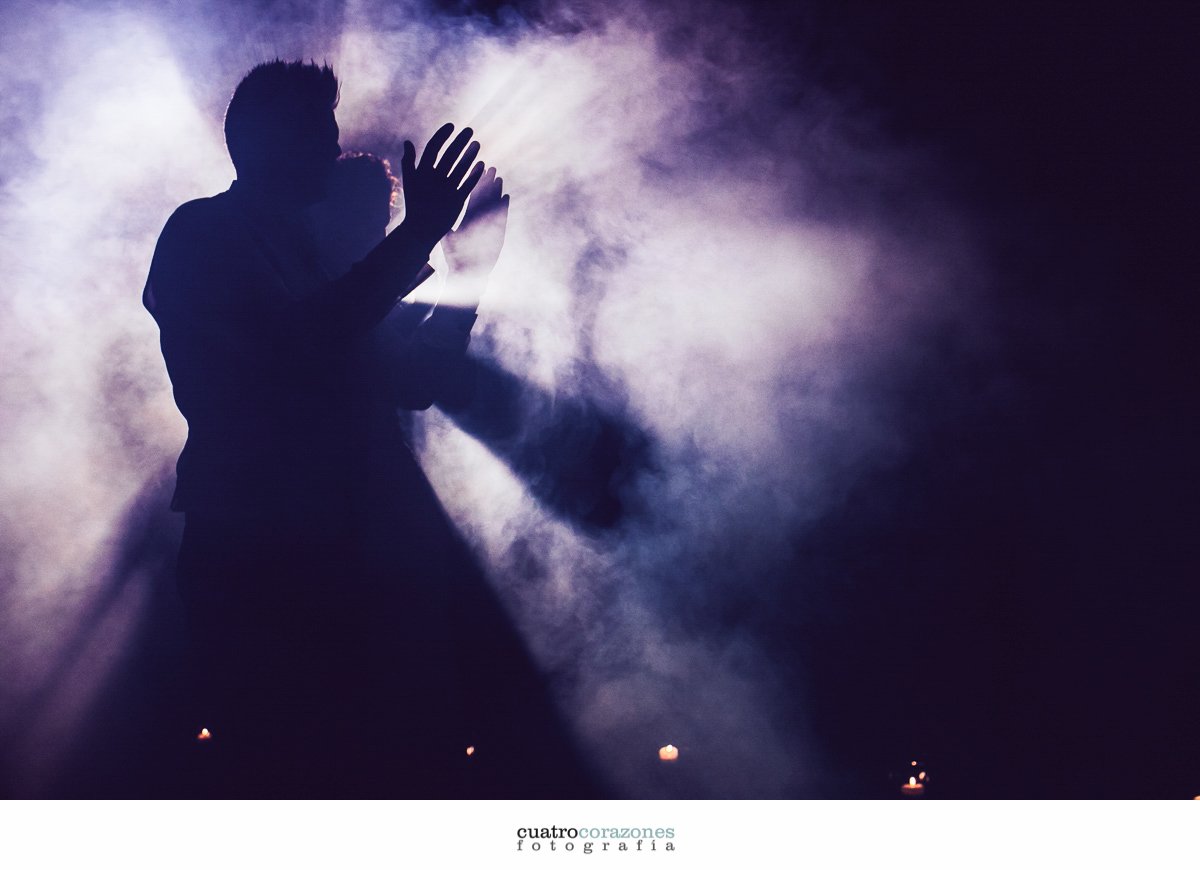 boda en San Roque Suites e Iglesia de Ntra. Sra. de la Merced de Sotogrande - Cuatro Corazones Fotografía por Juanlu Corrales