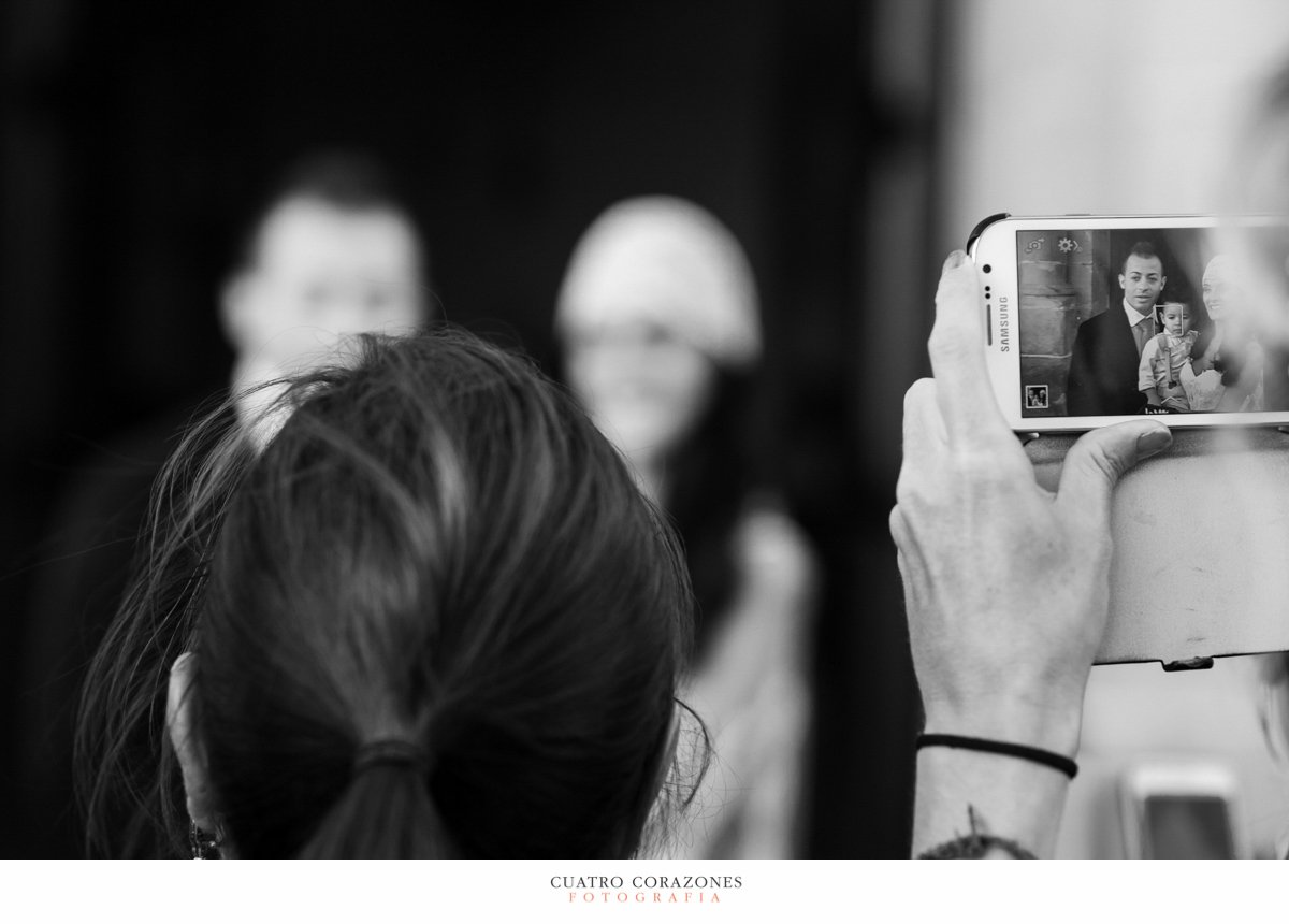 Boda en Los Barrios en la Iglesia de San Isidro Labrador y en Bahia Park Algeciras - Cuatro Corazones Fotografía por Juanlu Corrales