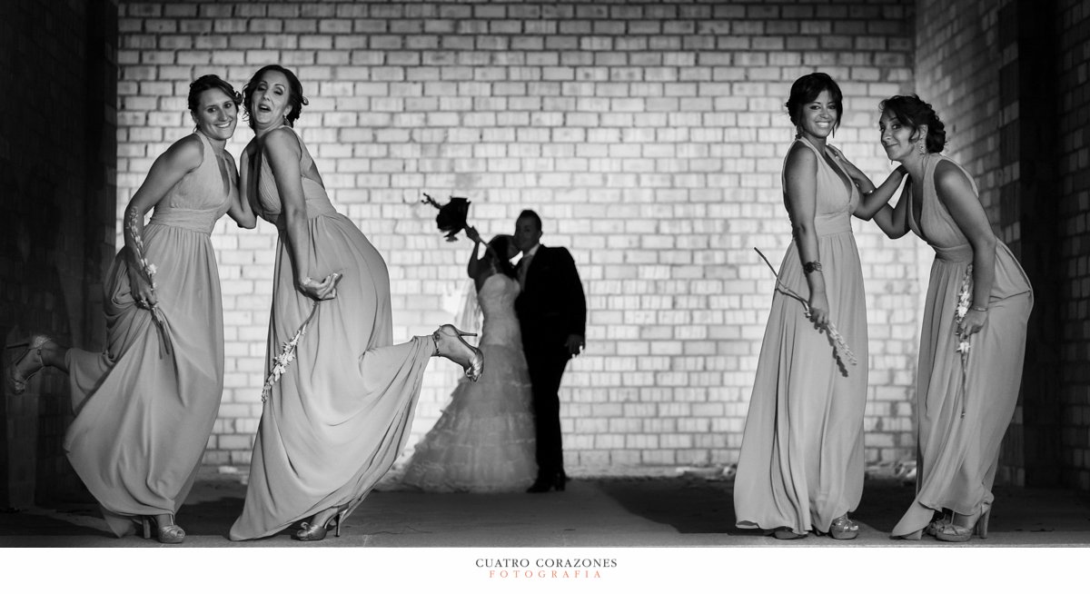 Boda en Los Barrios en la Iglesia de San Isidro Labrador y en Bahia Park Algeciras - Cuatro Corazones Fotografía por Juanlu Corrales