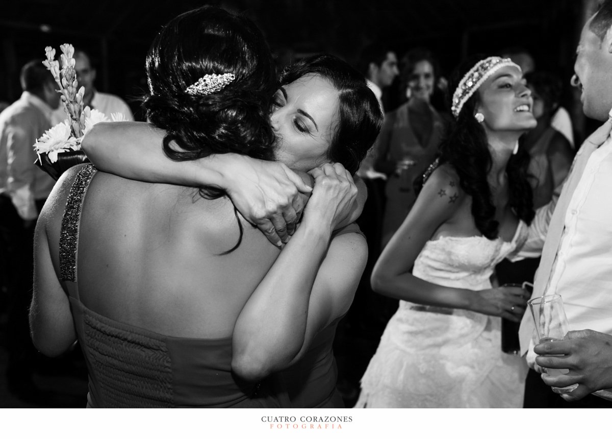 Boda en Los Barrios en la Iglesia de San Isidro Labrador y en Bahia Park Algeciras - Cuatro Corazones Fotografía por Juanlu Corrales