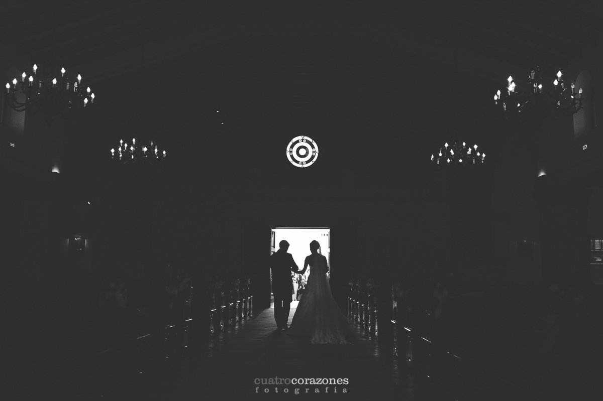 celebraciones de boda en San Roque, Iglesia de Sotogrande y Alcaidesa Golf - Cuatro Corazones Fotografía por Juanlu Corrales