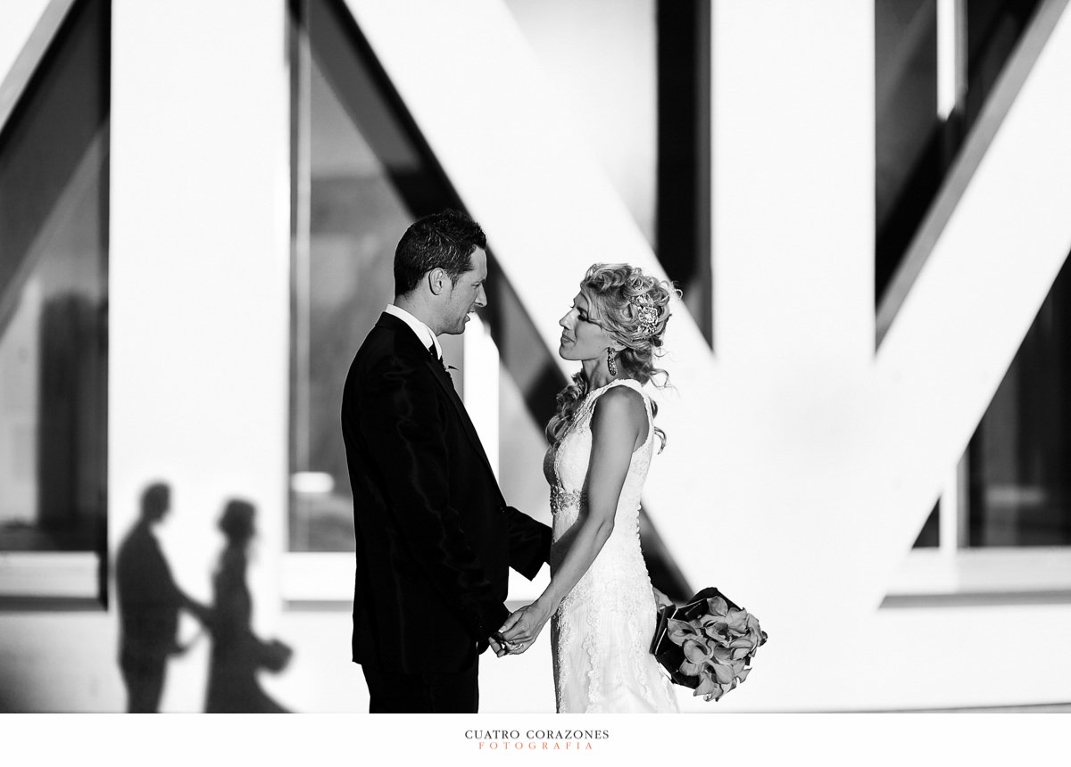 reportajes de boda en Algeciras en la parroquia Virgen de la Palma y celebración en El Campanario de Los Barrios - Cuatro Corazones Fotografía por Juanlu Corrales
