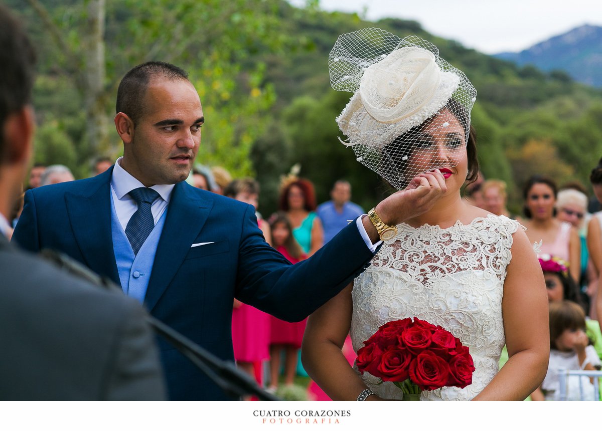 boda en campo en la Hacienda Almoguera de Los Barrios con Dani y Ana - Cuatro Corazones Fotografía por Juanlu Corrales