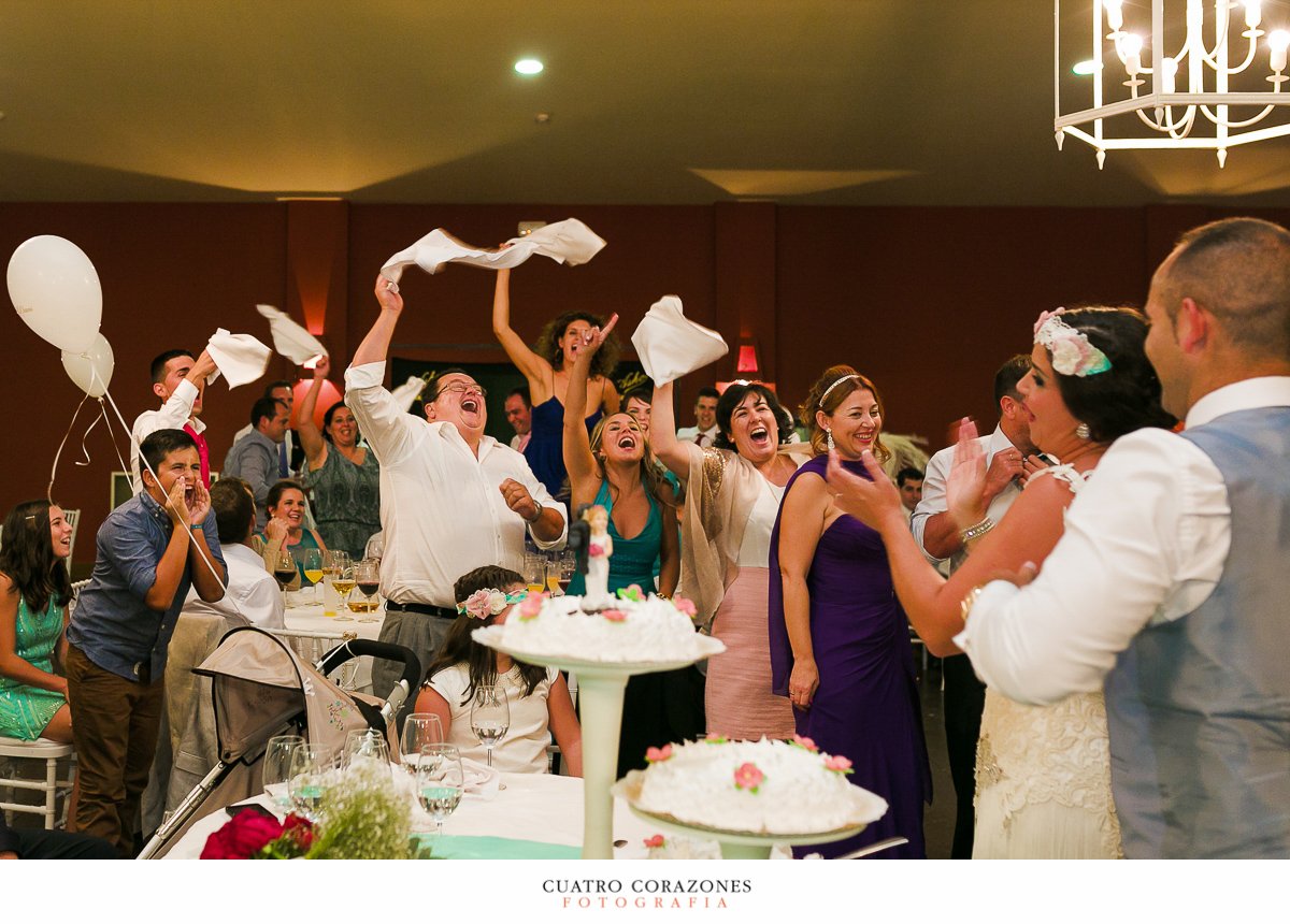 boda en campo en la Hacienda Almoguera de Los Barrios con Dani y Ana - Cuatro Corazones Fotografía por Juanlu Corrales