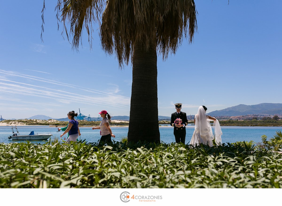 fotografía de boda en los Barrios. Cuatro Corazones Fotografía por Juanlu Corrales