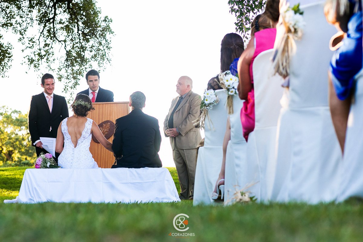 boda en el campo de golf en San Roque Club - Cuatro Corazones Fotografía por Juanlu Corrales