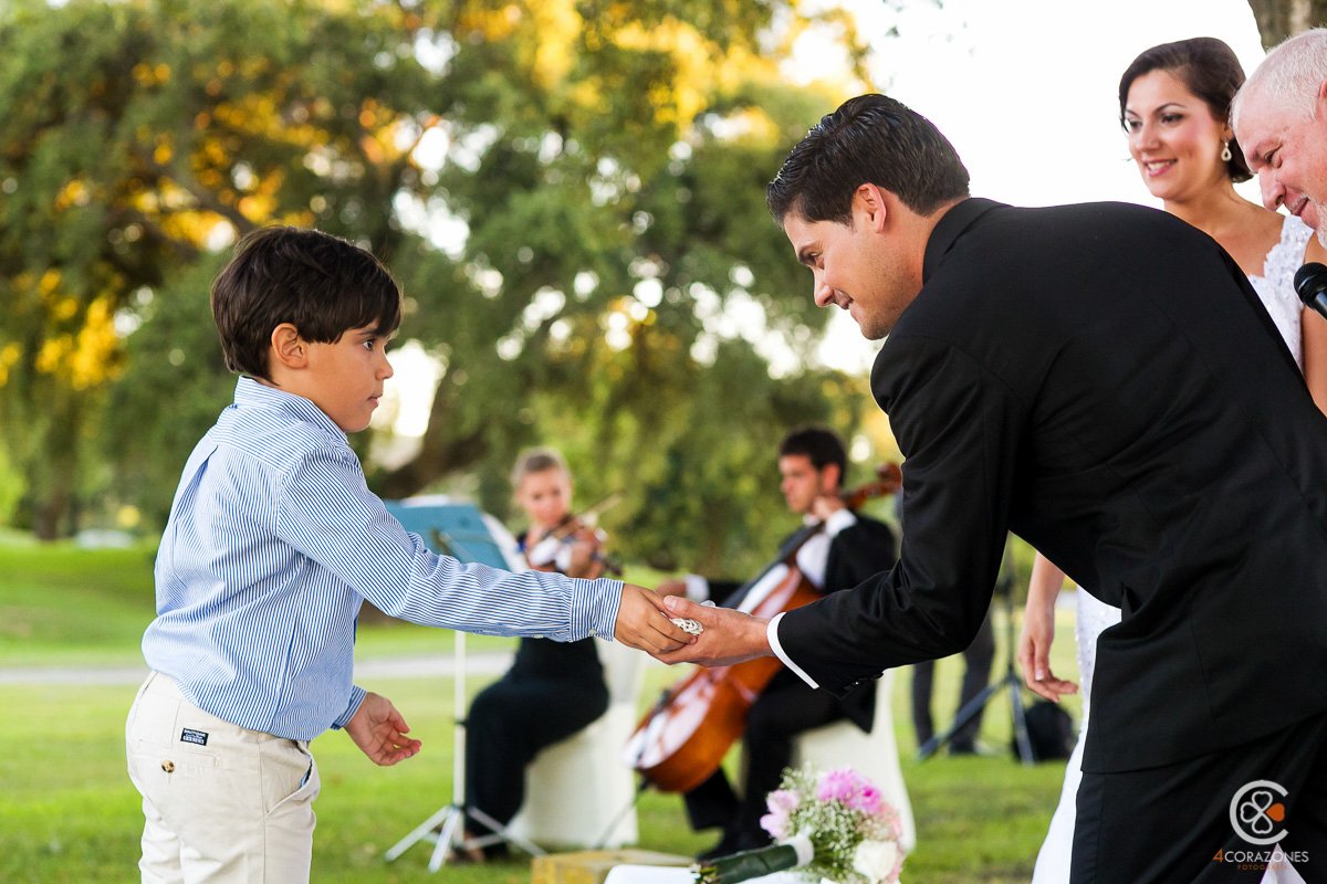 boda en el campo de golf en San Roque Club - Cuatro Corazones Fotografía por Juanlu Corrales