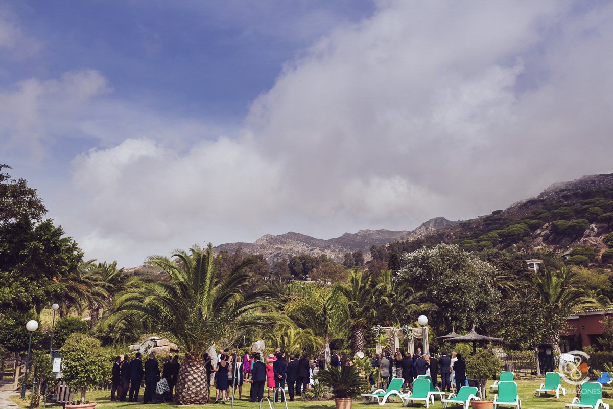 reportaje de boda en Tarifa en el Hotel Punta Sur con Javi y Cristina-cuatro-corazones-fotografia-juanlu-corrales