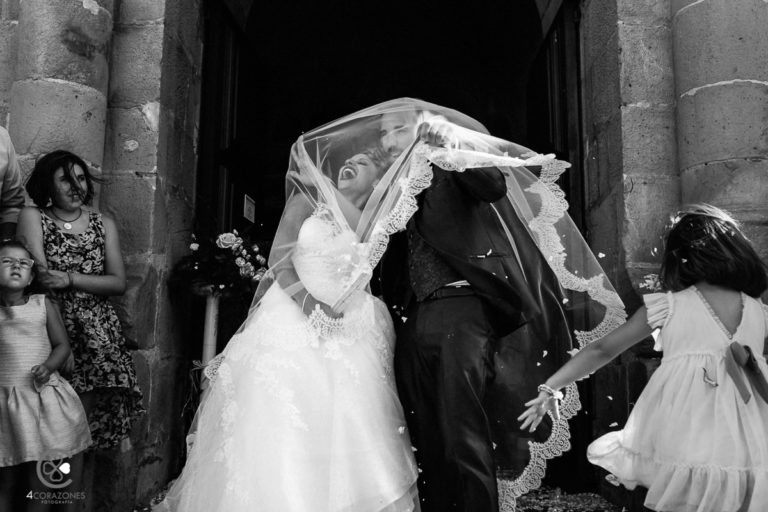 boda en pinar rendón y parroquia de San Isidro Labrador de Los Barrios-cuatro-corazones-fotografia-juanlu-corrales