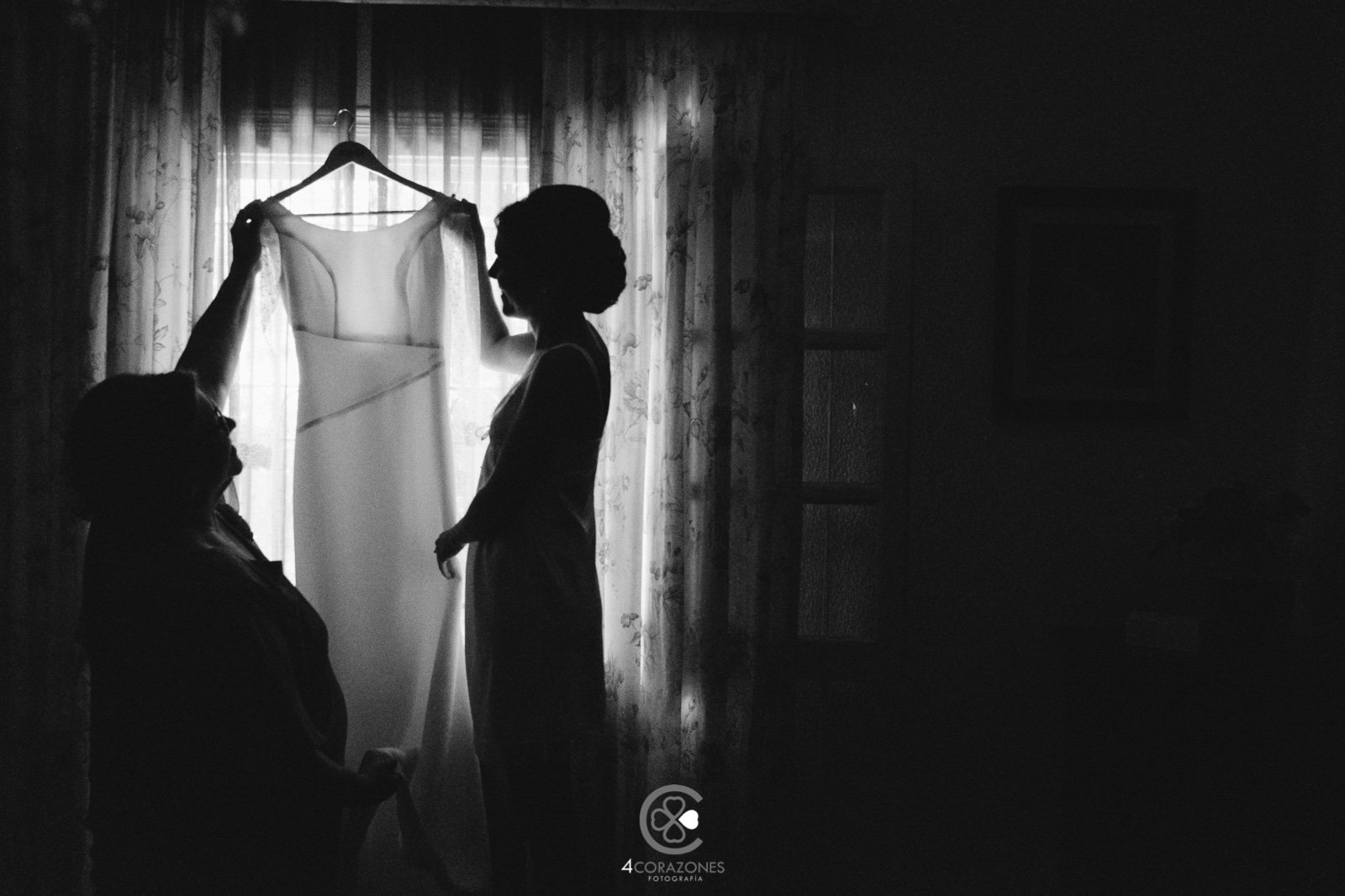 boda-en-los-barrios-jardin-de-villa-vega-paco-isa-001-cuatro-corazones-fotografia-juanlu-corrales