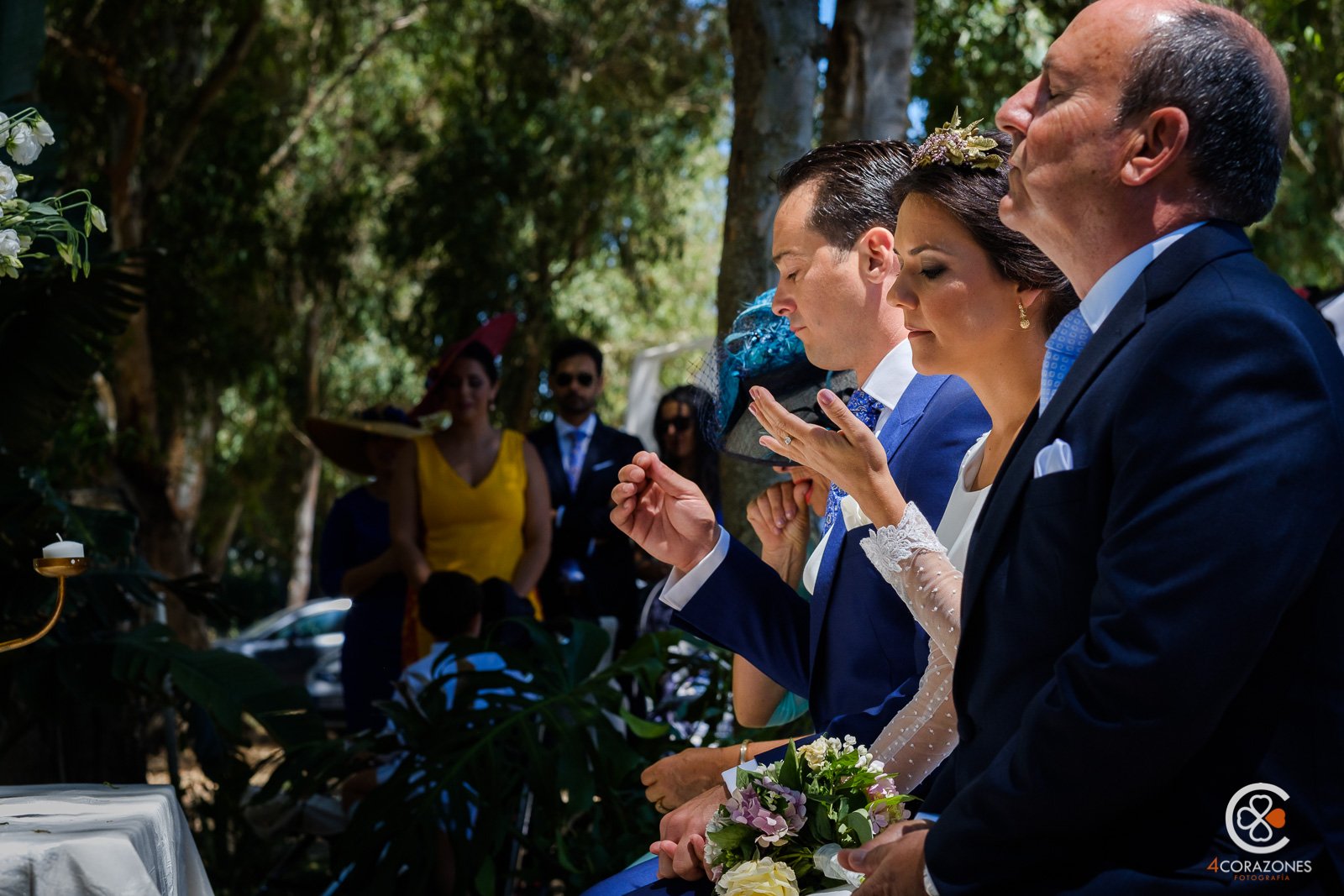 boda-en-los-barrios-jardin-de-villa-vega-paco-isa-001-cuatro-corazones-fotografia-juanlu-corrales