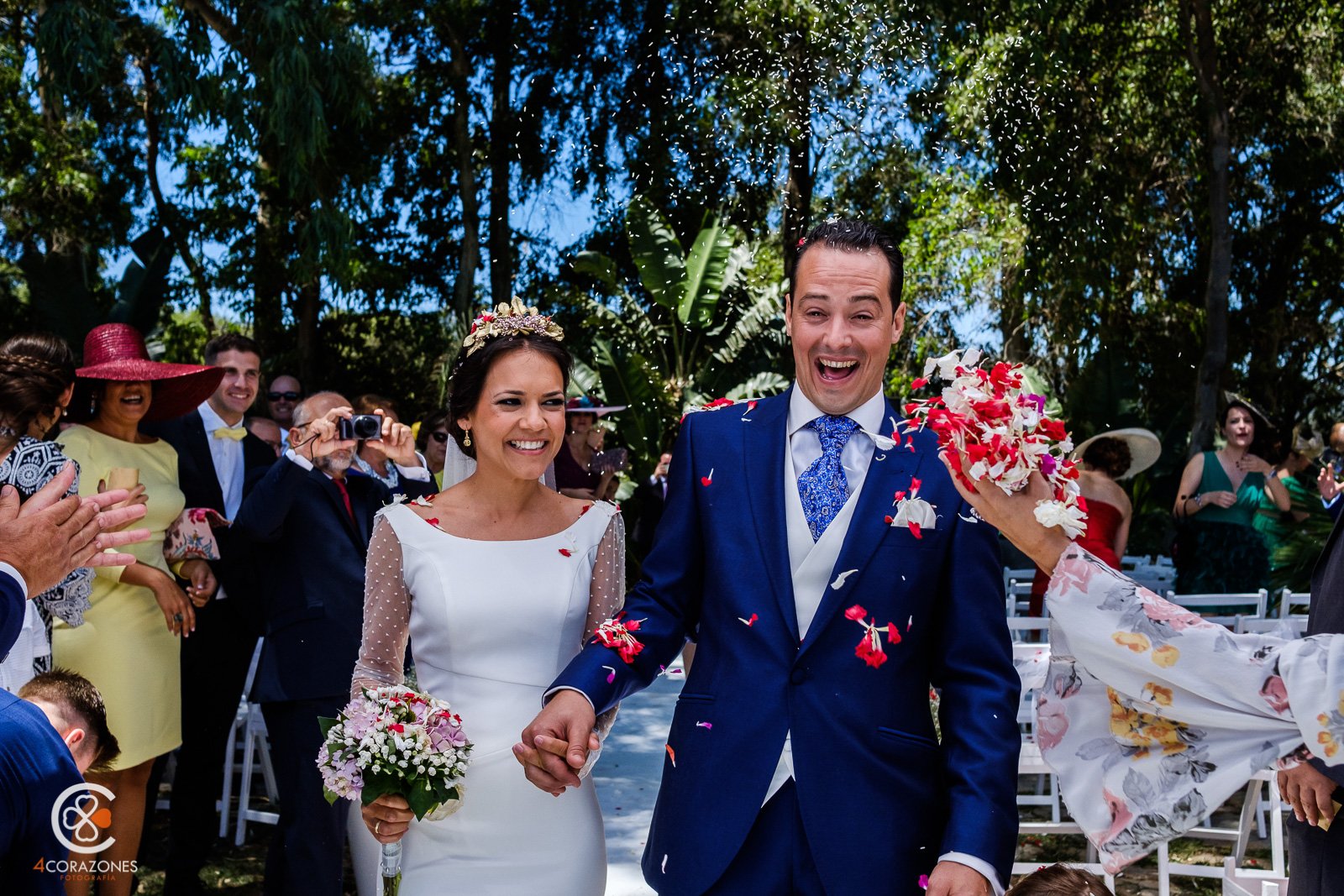 boda-en-los-barrios-jardin-de-villa-vega-paco-isa-001-cuatro-corazones-fotografia-juanlu-corrales
