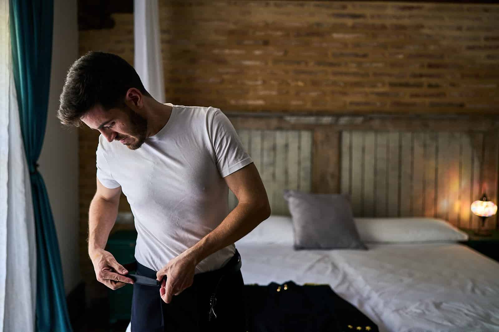 preparativos de novio en hotel monasterio san martín